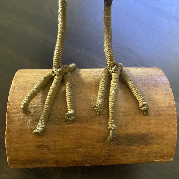 Hand Carved / Hand painted Nuthatch Bird - Picture 7 of 11